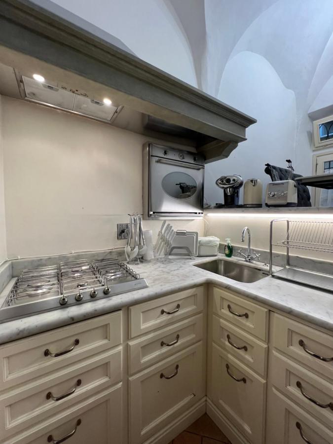 Unique And Antique Apartment Флоренция Экстерьер фото