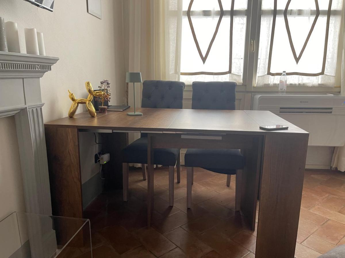 Unique And Antique Apartment Флоренция Экстерьер фото